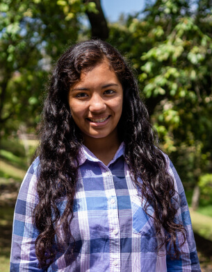 Students_0019_Pamela